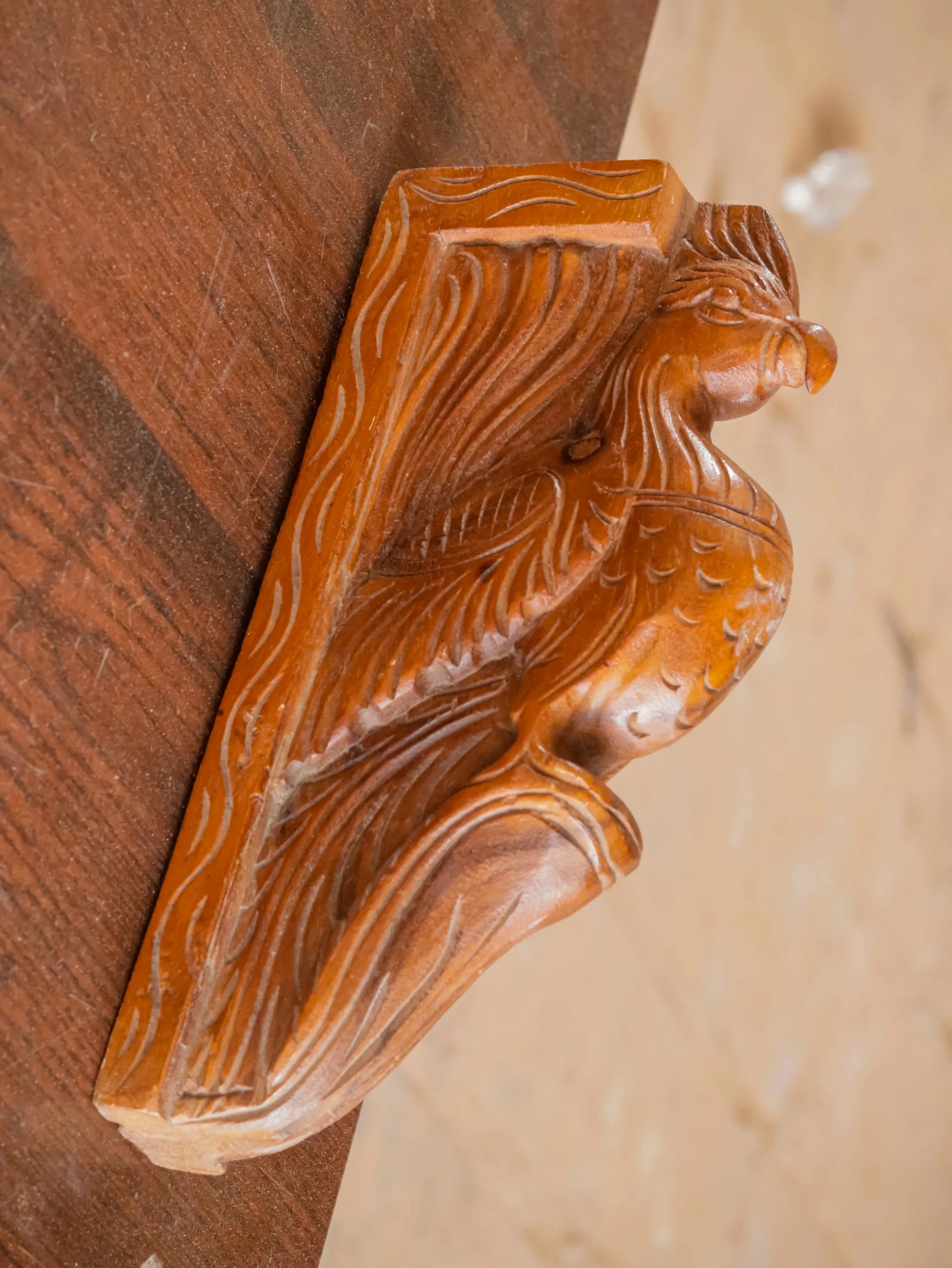 Compact intricate carved Bird Door Bracket