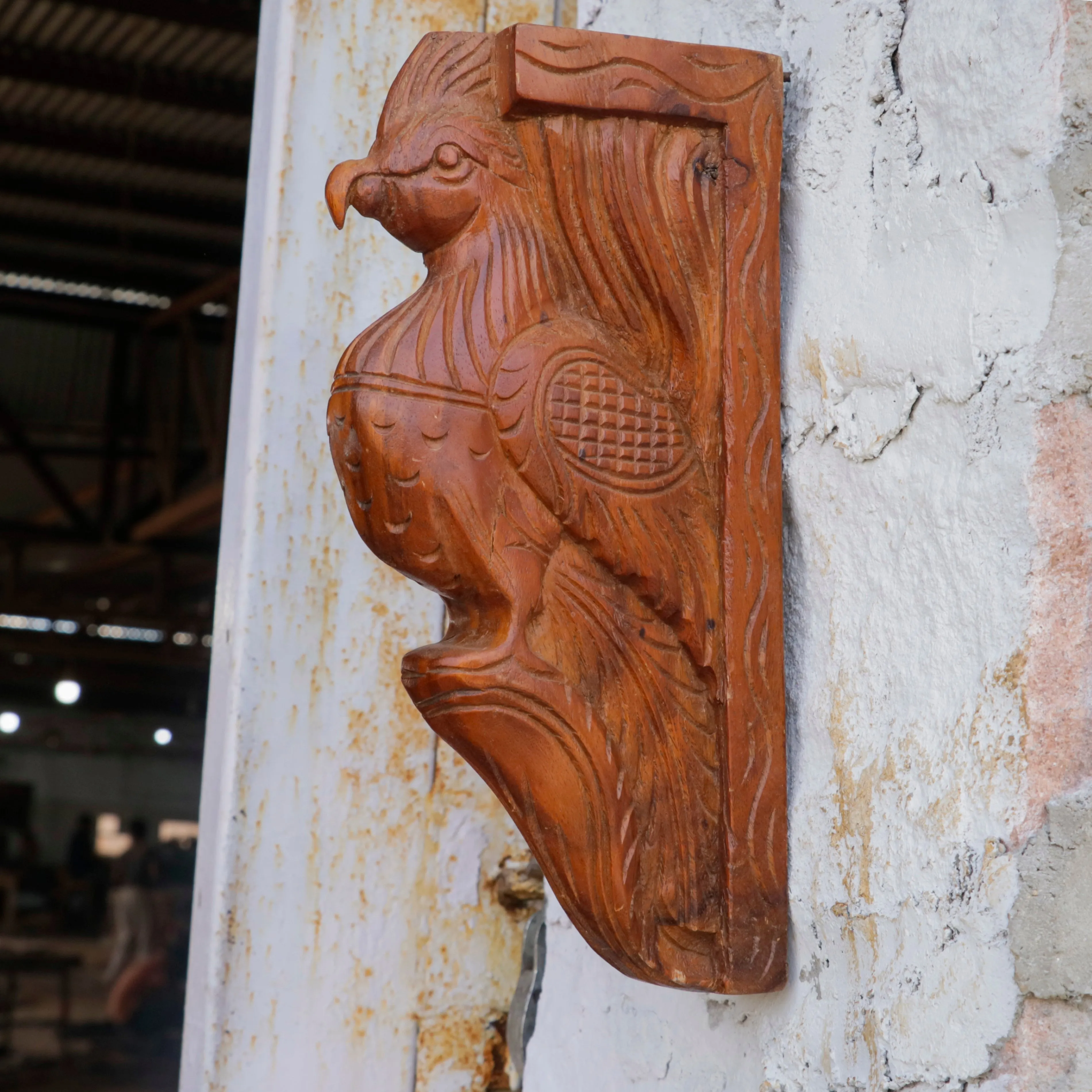 Compact intricate carved Bird Door Bracket