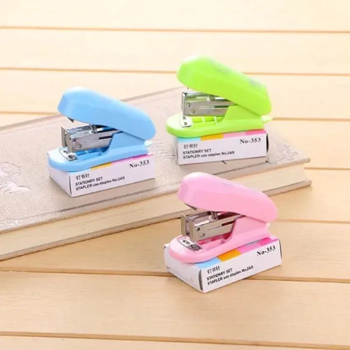 Cute Mini Stapler with stapler pin DL0582- Multicolor