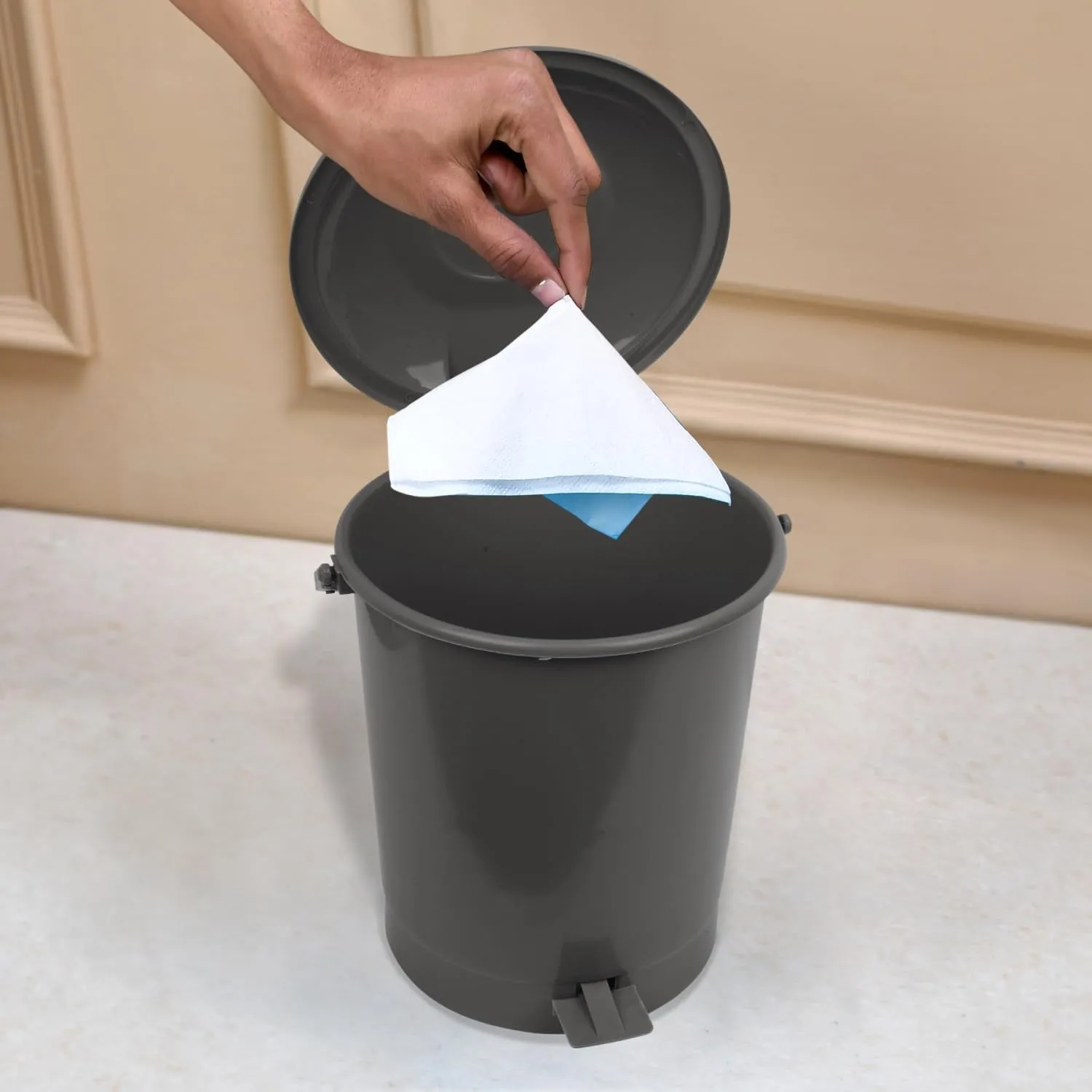 Heart Home Dustbin|Plastic Swinging Lid Dustbin|Pedal Dustbin with Lid|Dustbin for Kitchen|Wet & Dry Waste Pedal Dustbins|Trash Can|10 LTR|Gray